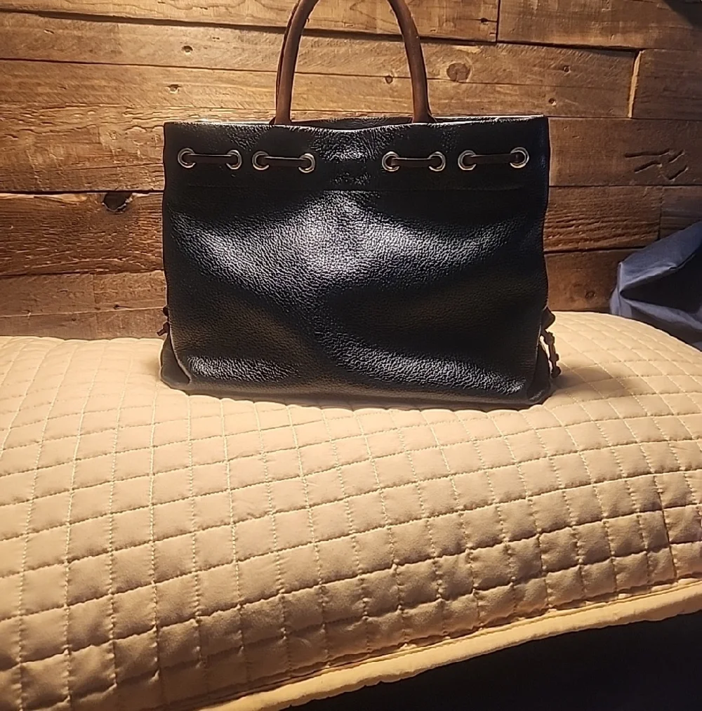 Dooney Bourke Wakefield Tassel Purse/Bag - Picture 5 of 14